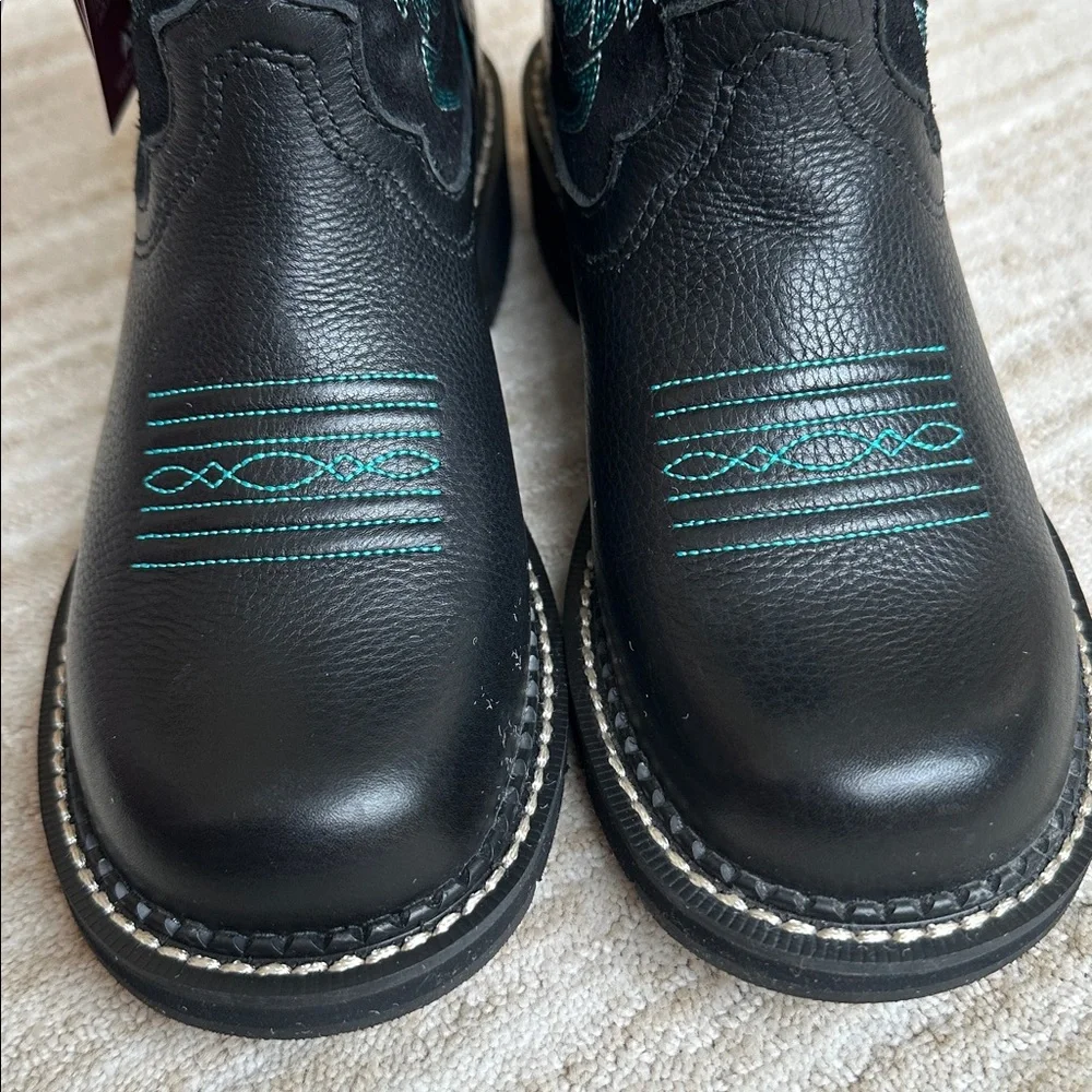NWT Ariat Fatbaby Zip Western Boots Black w Blue Stitching Style 10008741 Size 6